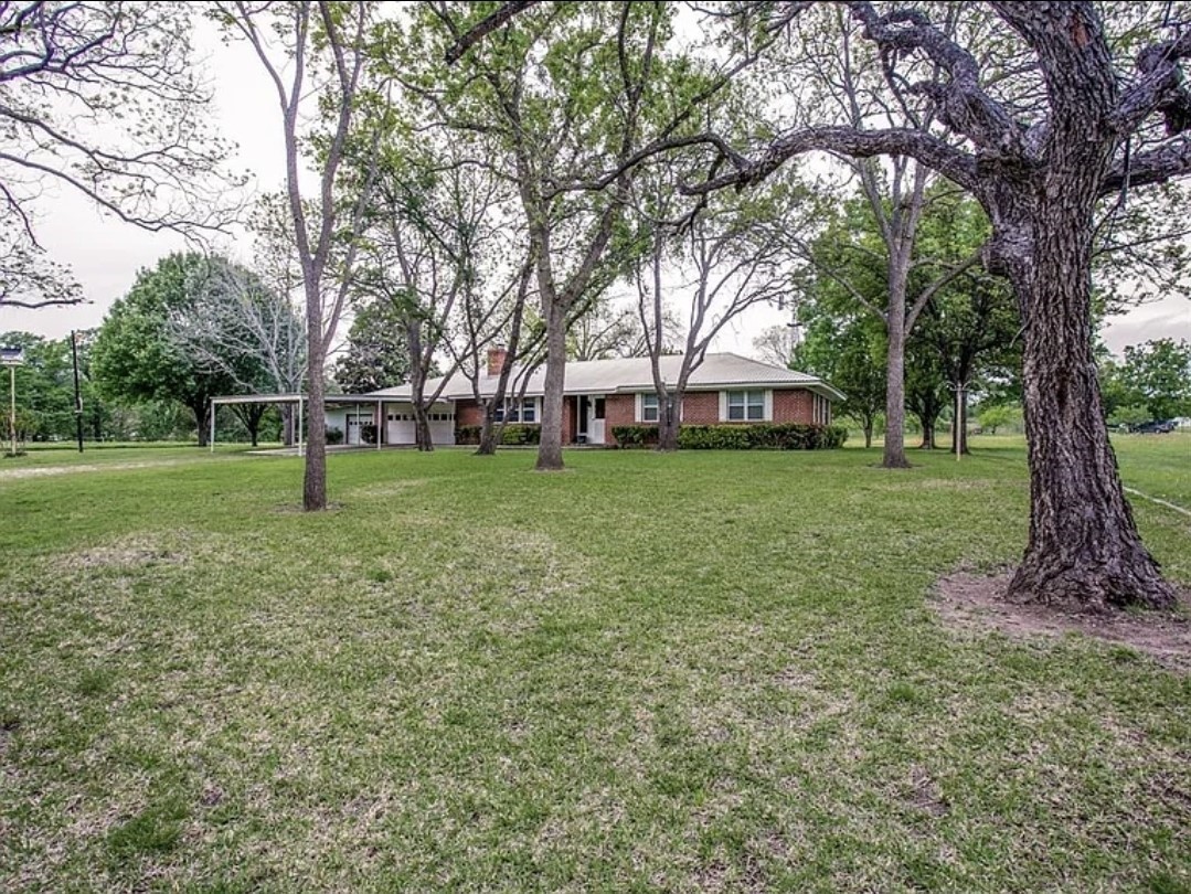 8216 Cleburne Highway Granbury TX 76049