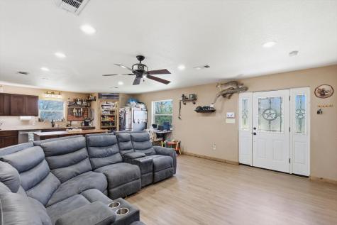 2119 County Road 2585 Alvord TX 76225
