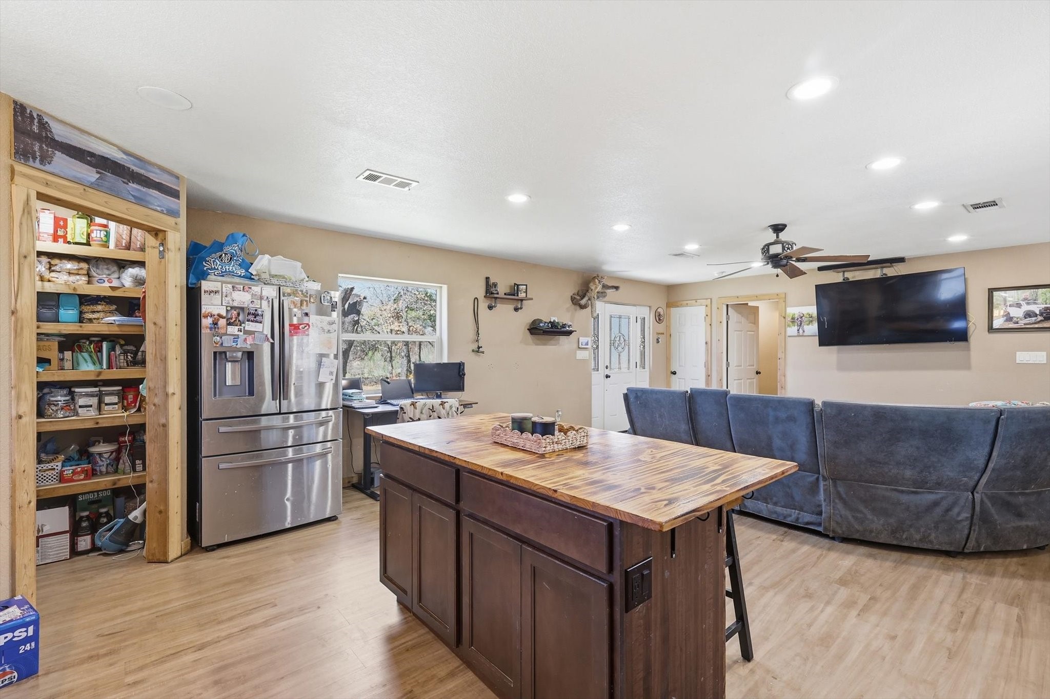 2119 County Road 2585 Alvord TX 76225