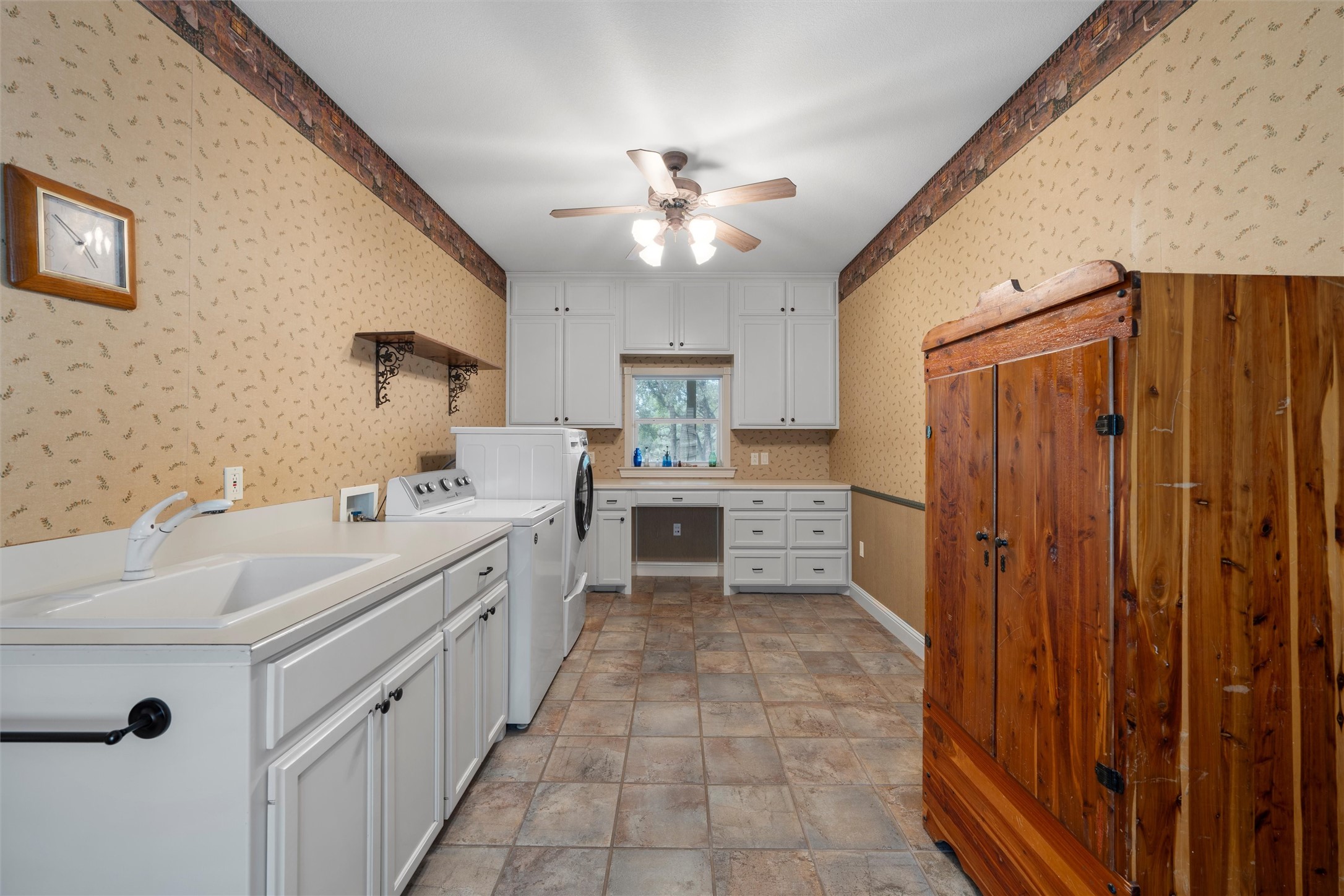 190 Winding Trail Crawford TX 76638