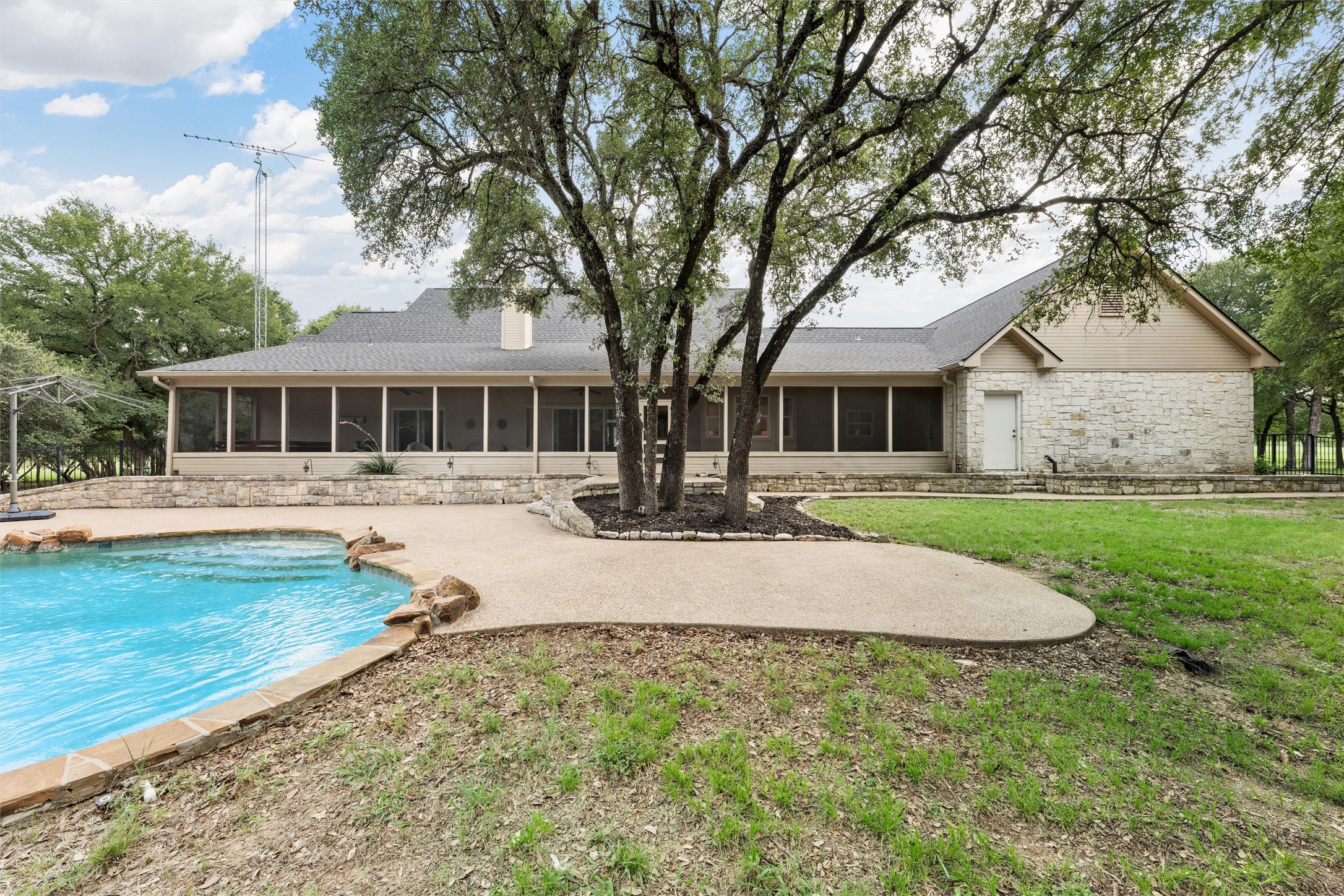 190 Winding Trail Crawford TX 76638