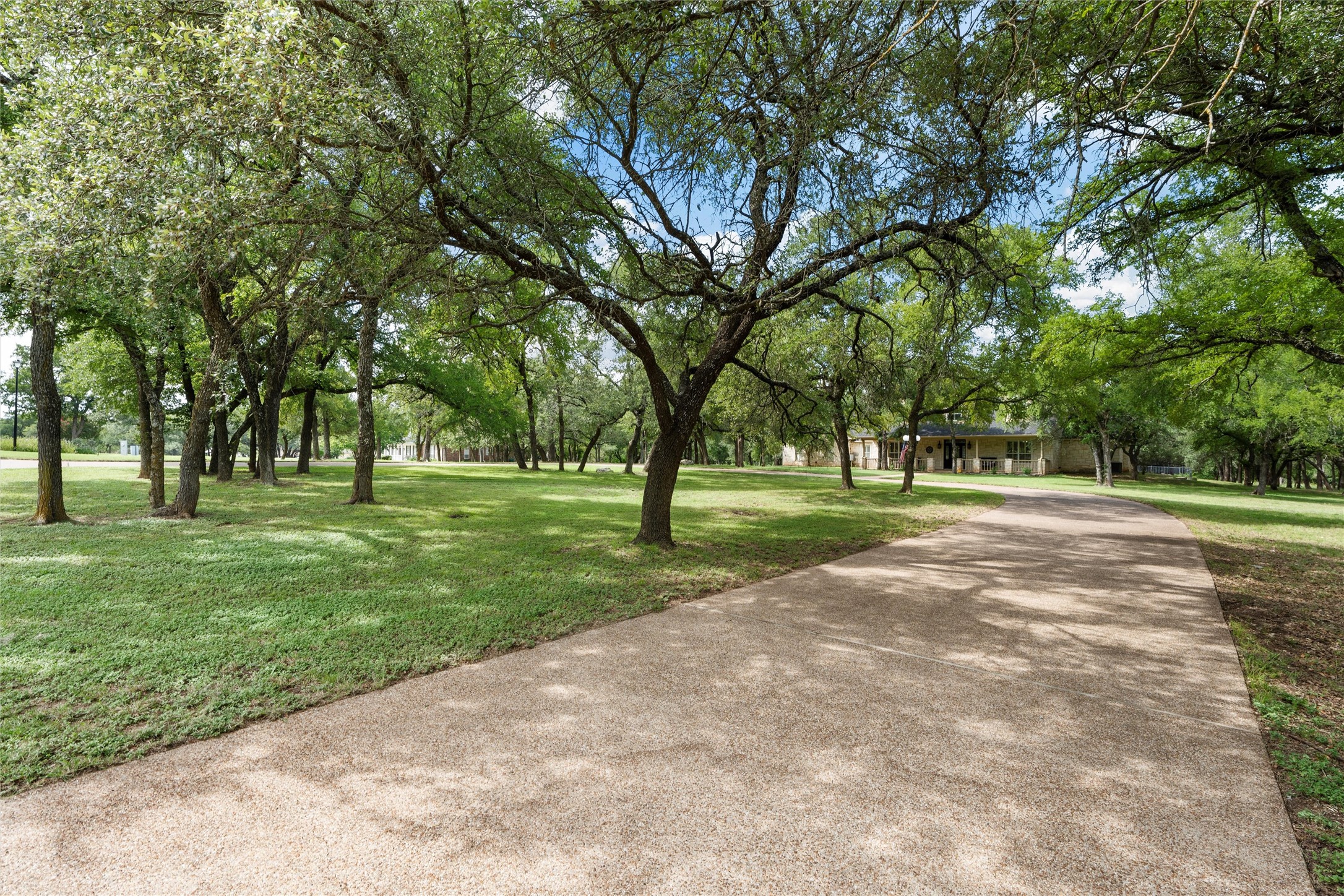 190 Winding Trail Crawford TX 76638