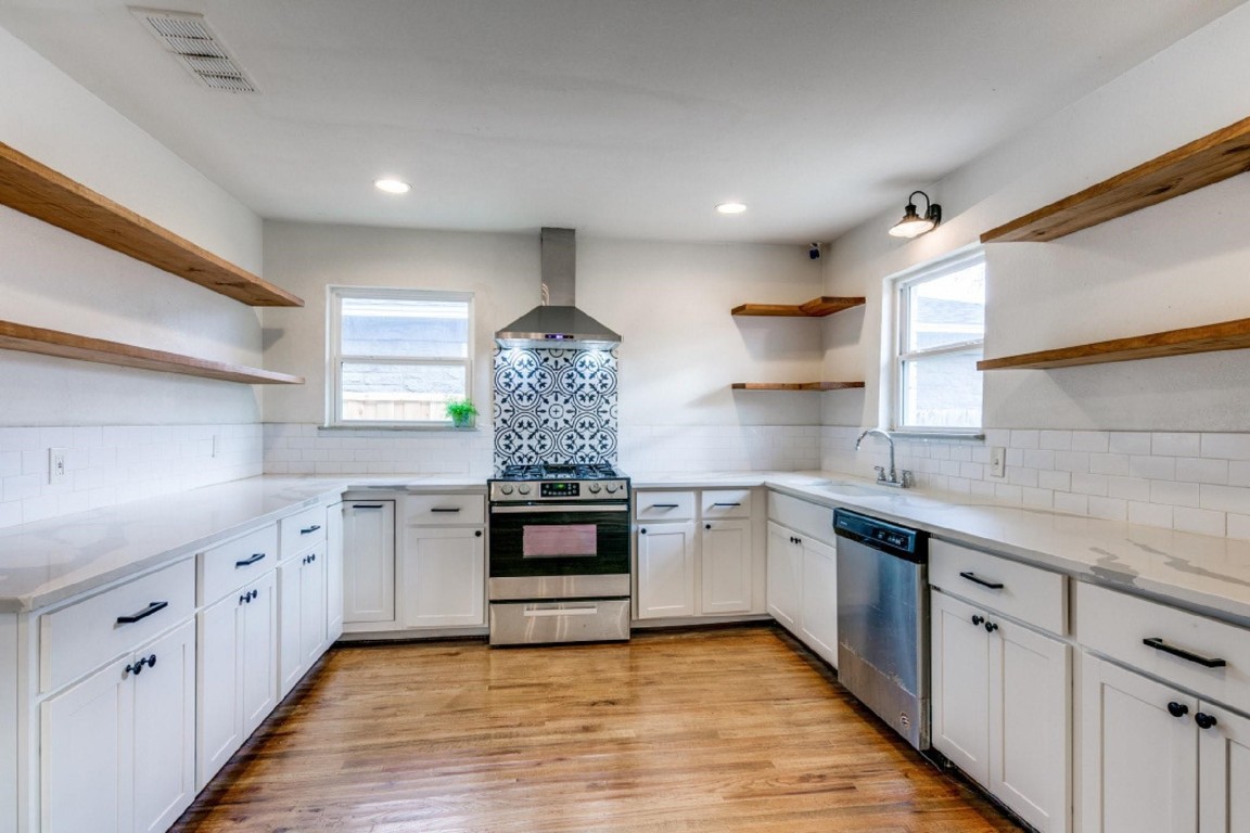 2006 Boyd Street Dallas TX 75224