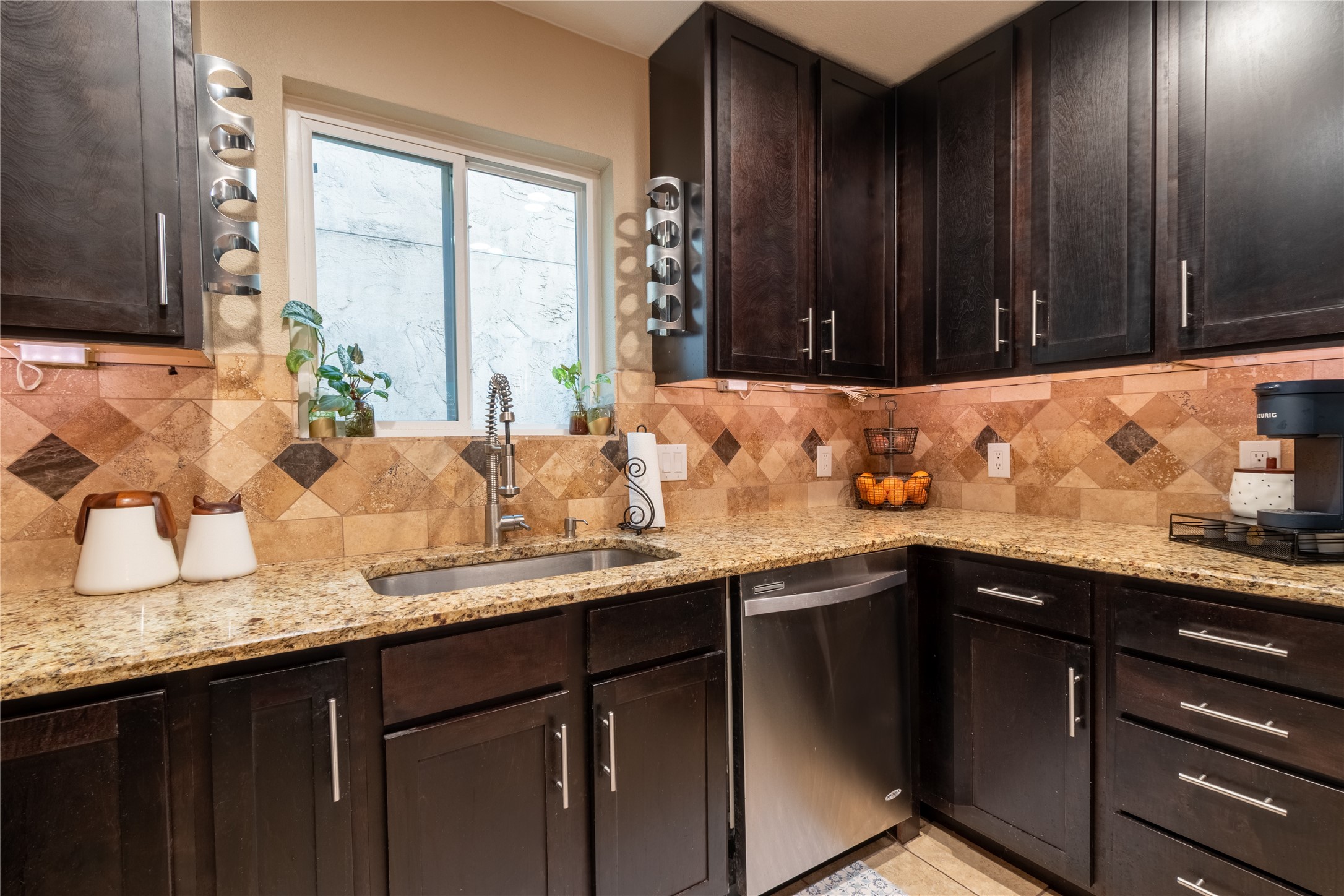 12206 Wightman Place Dallas TX 75243