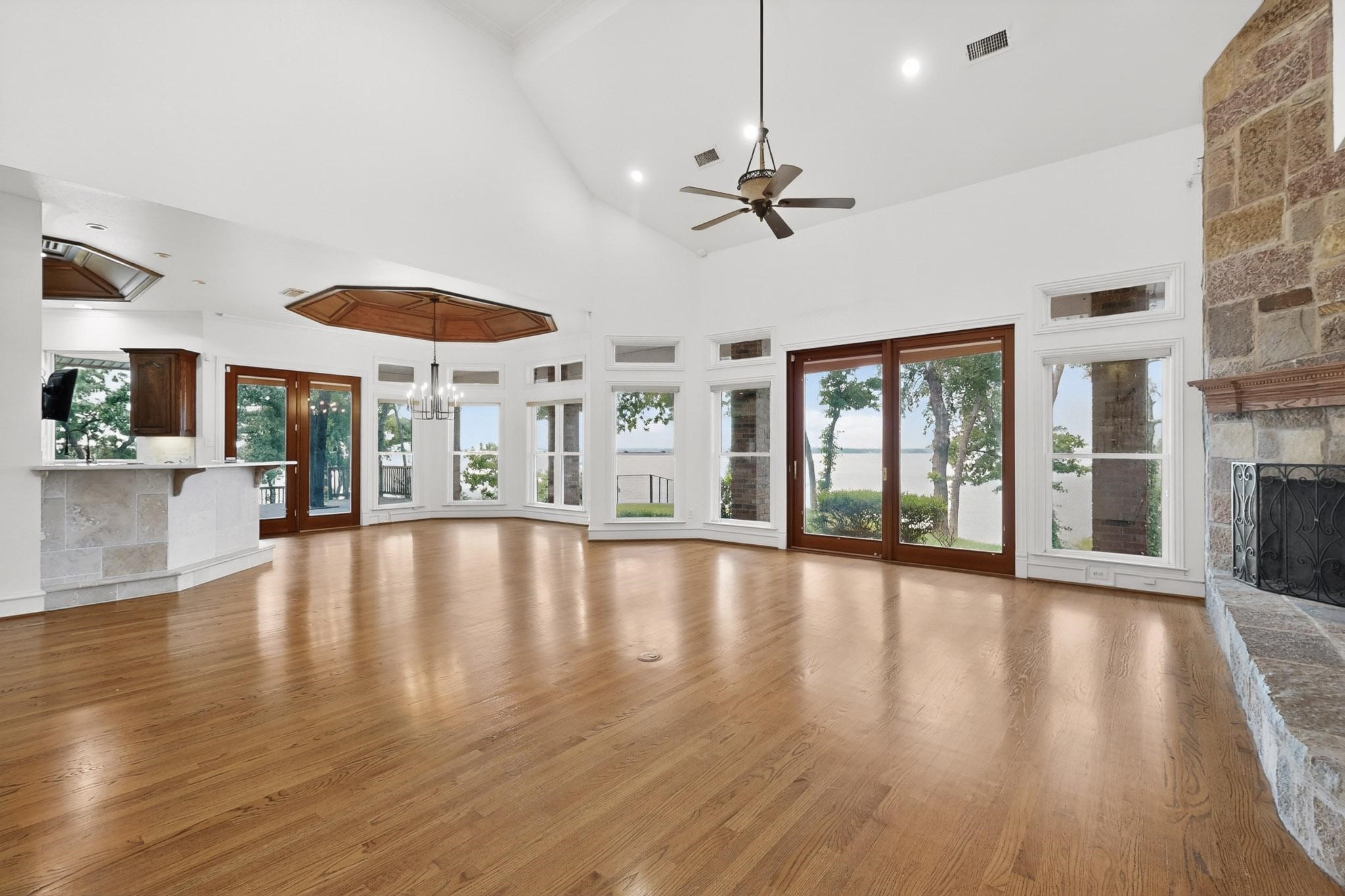 1180 Emerald Sound Boulevard Oak Point TX 75068