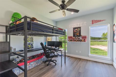 1700 County Road 207 Ovalo TX 79541