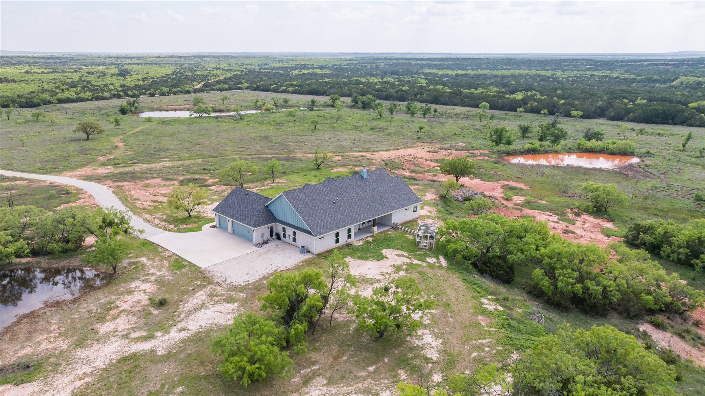 1700 County Road 207 Ovalo TX 79541