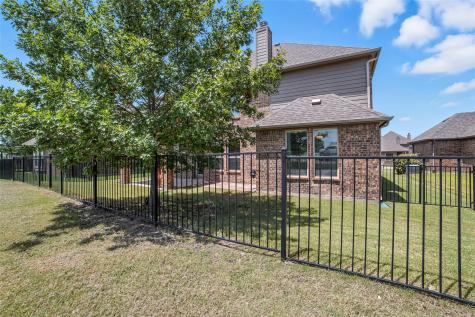 2404 Sabine Circle Royse City TX 75189