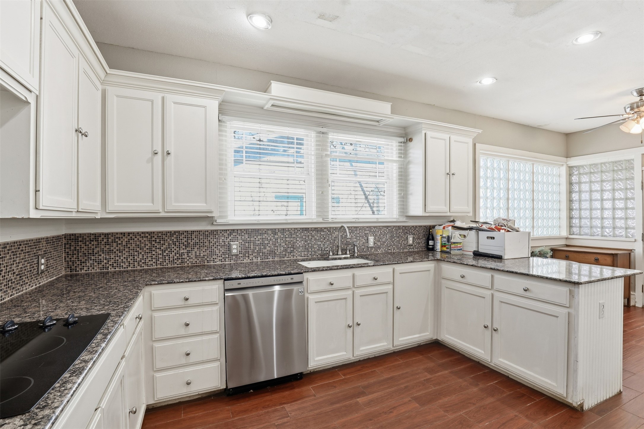 1409 Virginia Place Fort Worth TX 76107