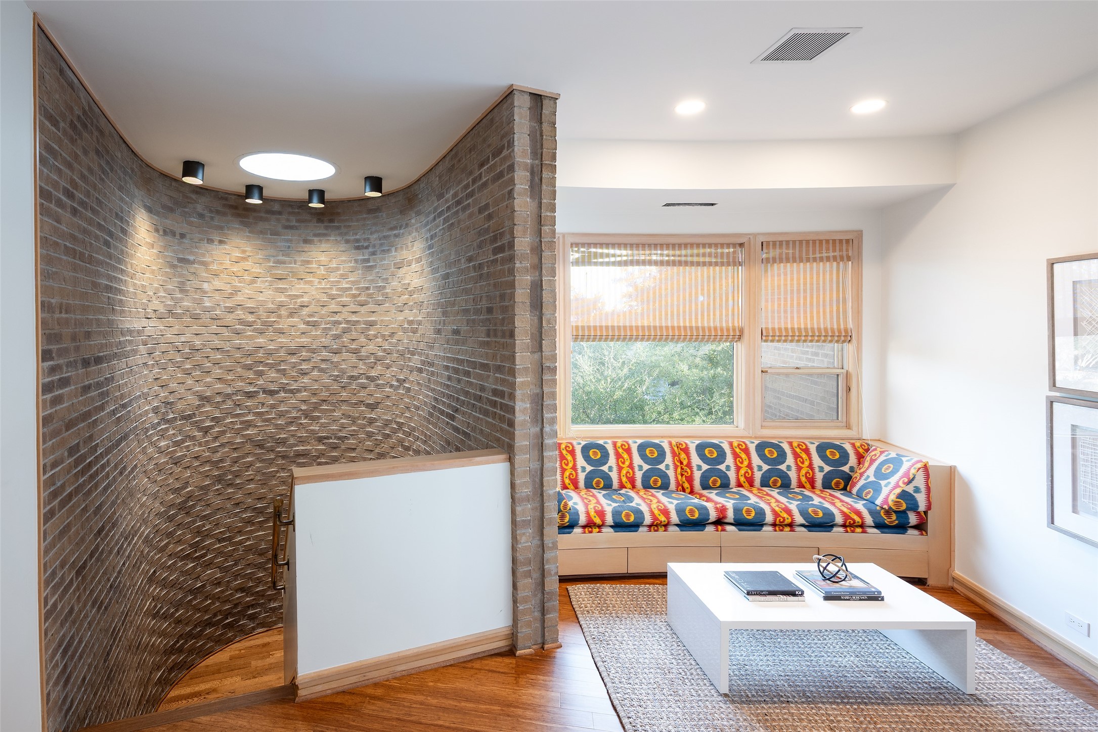 12 Royal Way Dallas TX 75229