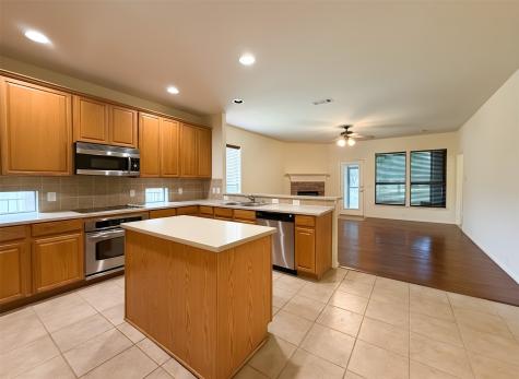 6820 Algarve Drive Denton TX 76210