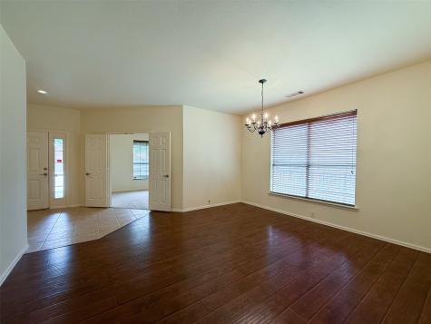 6820 Algarve Drive Denton TX 76210