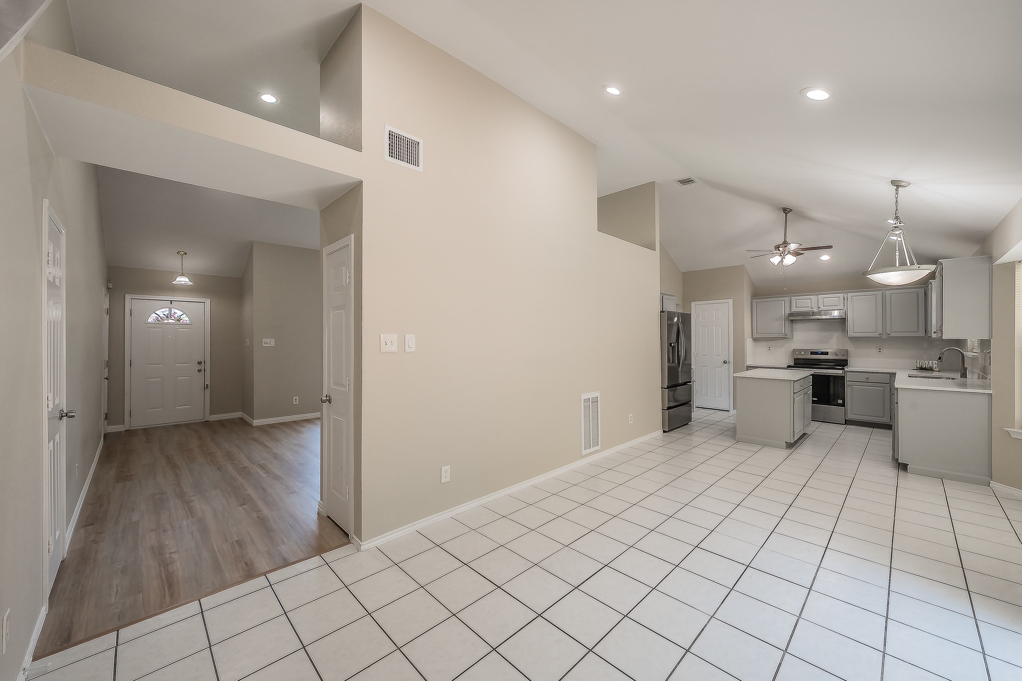 829 Brentwood Drive Grand Prairie TX 75052