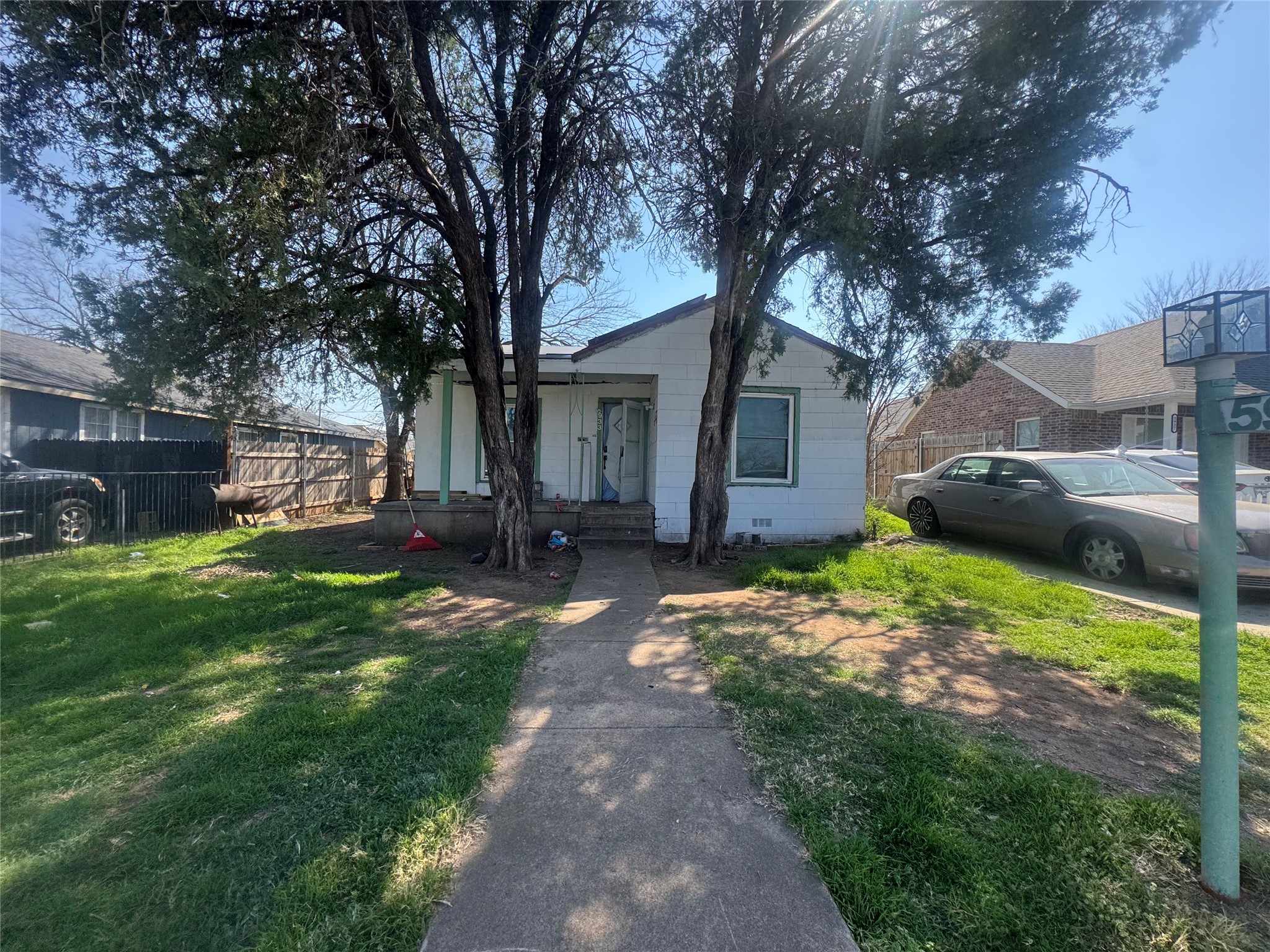 5933 Diaz Avenue Fort Worth TX 76107