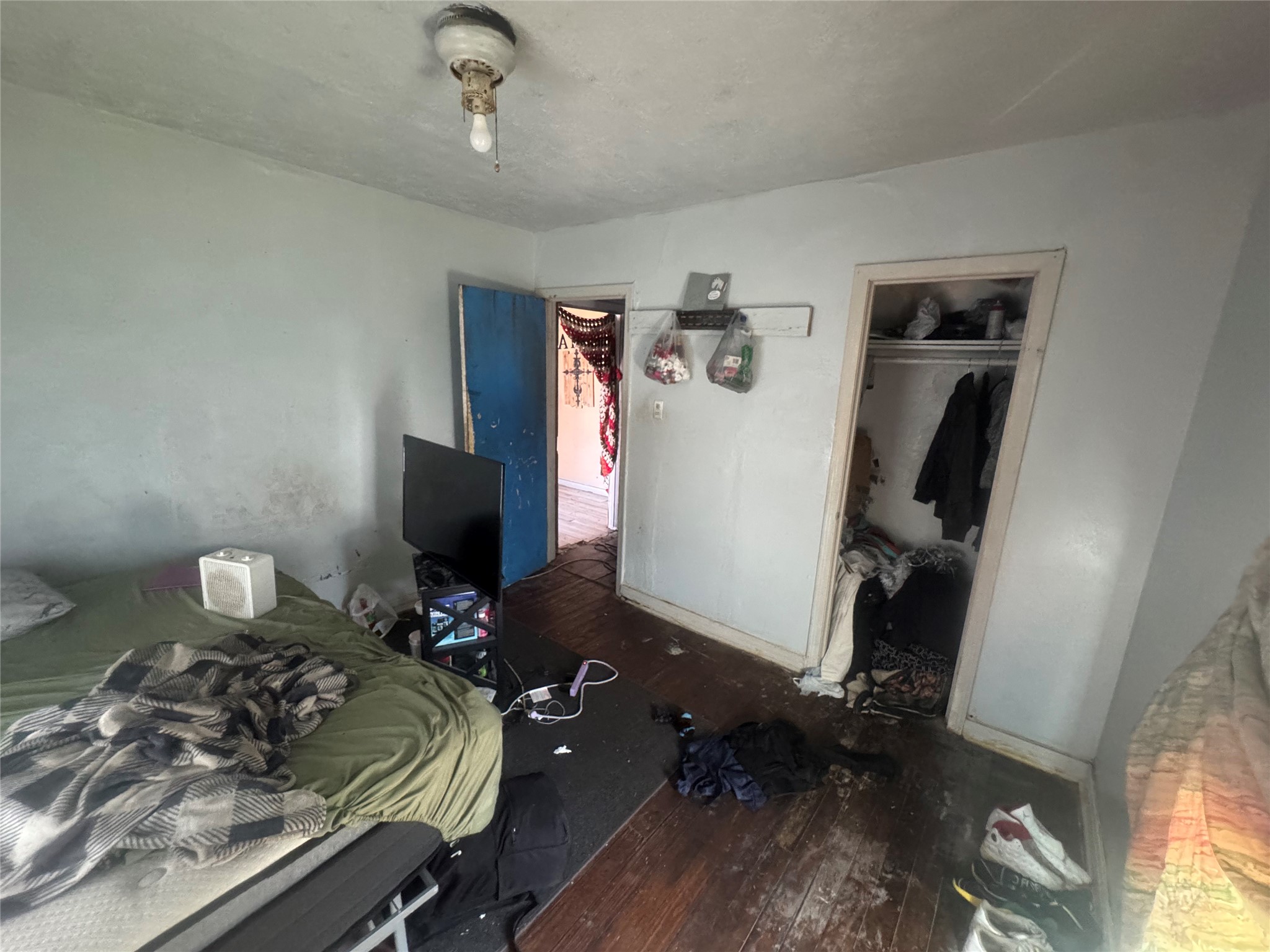 5933 Diaz Avenue Fort Worth TX 76107