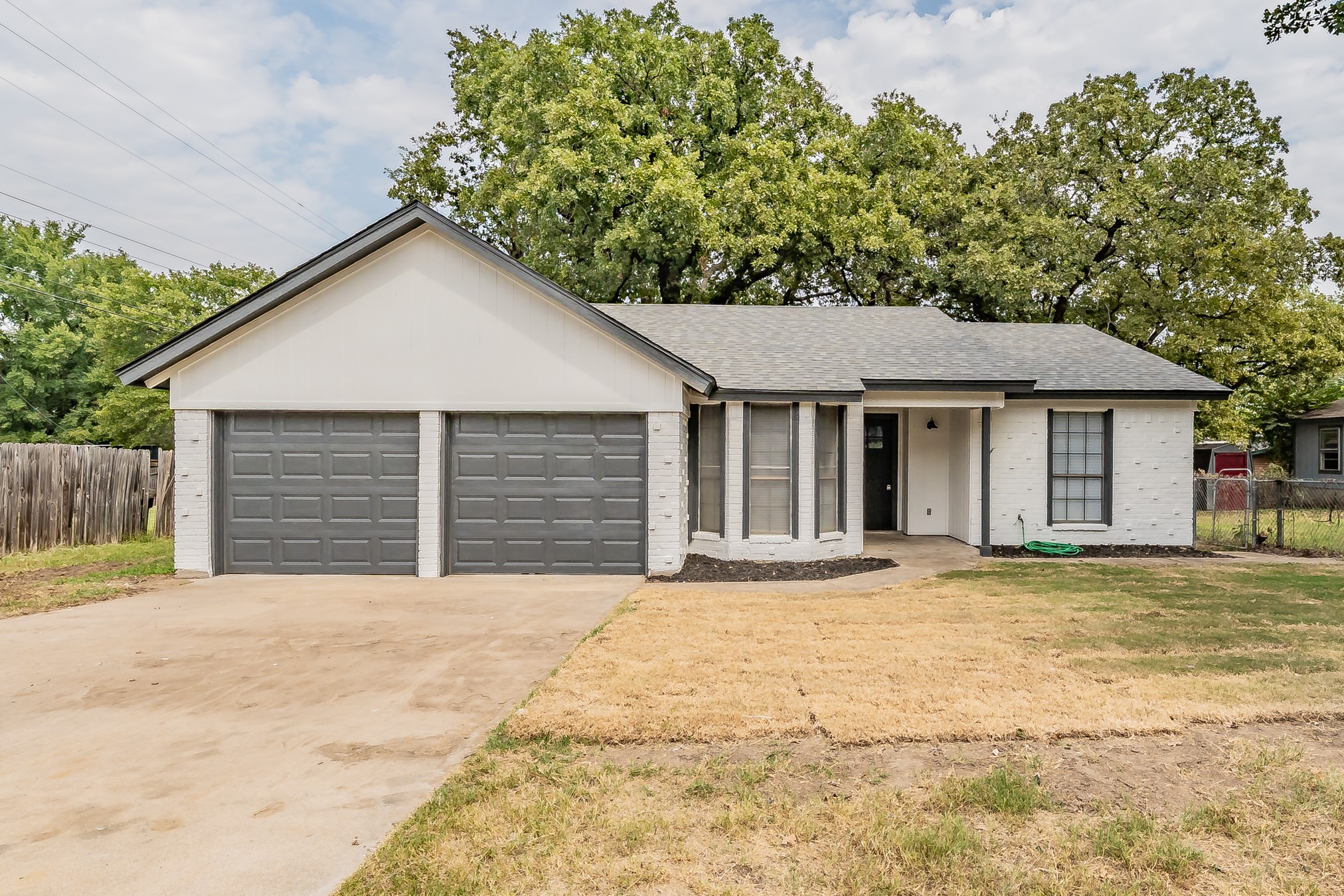 336 Oak Street Azle TX 76020