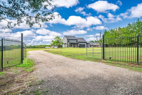 4949 County Road 2208 Greenville TX 75402