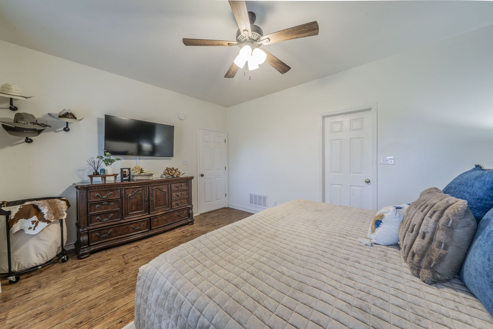 1992 Bledsoe Road Gunter TX 75058