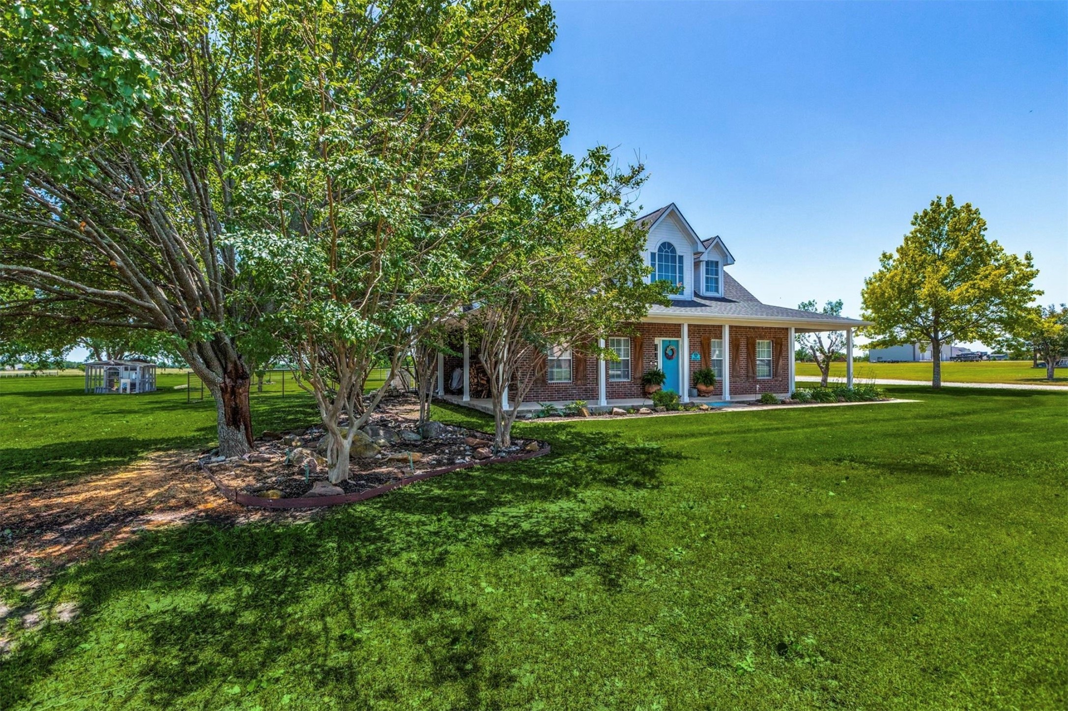 1992 Bledsoe Road Gunter TX 75058