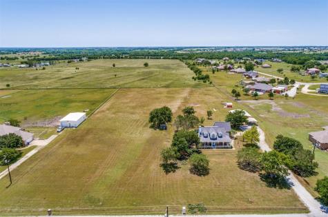 1992 Bledsoe Road Gunter TX 75058