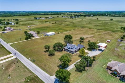 1992 Bledsoe Road Gunter TX 75058