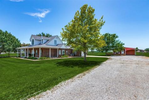 1992 Bledsoe Road Gunter TX 75058