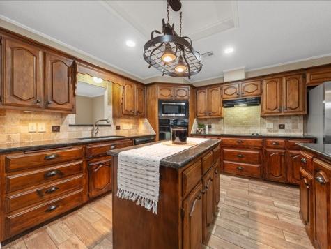 1072 Chapman Road Crawford TX 76638