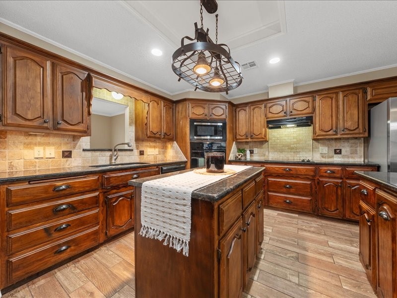 1072 Chapman Road Crawford TX 76638