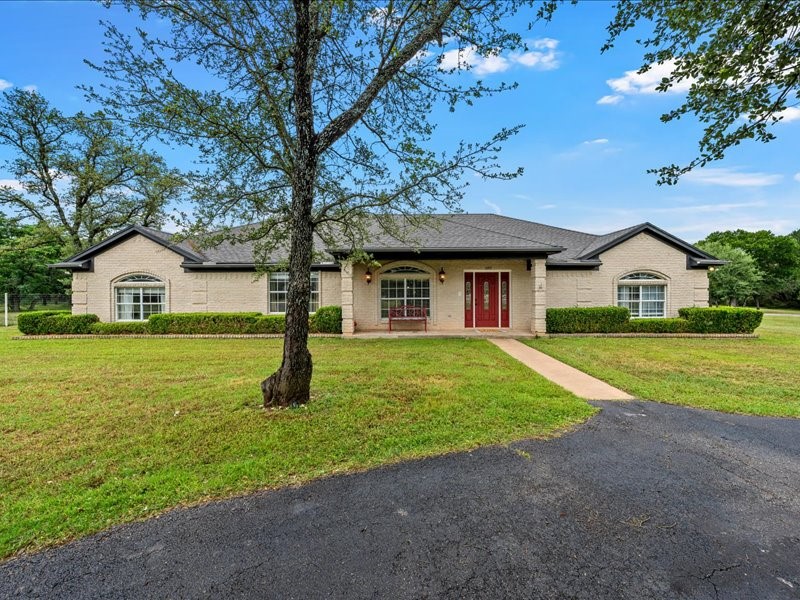 1072 Chapman Road Crawford TX 76638