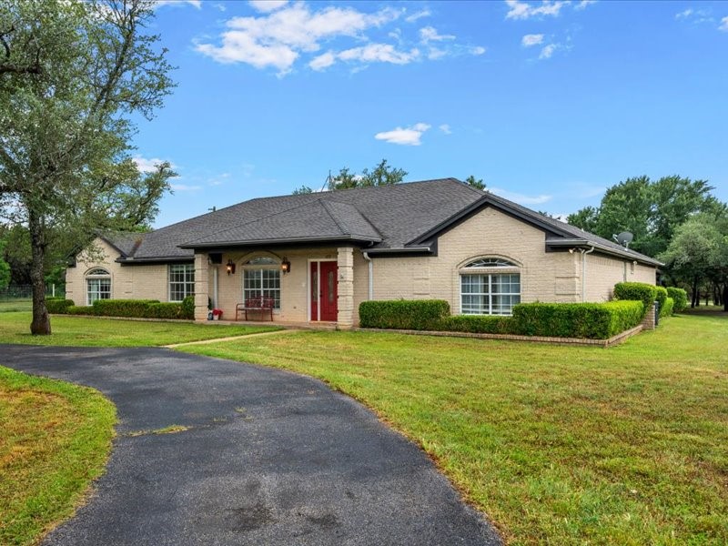 1072 Chapman Road Crawford TX 76638