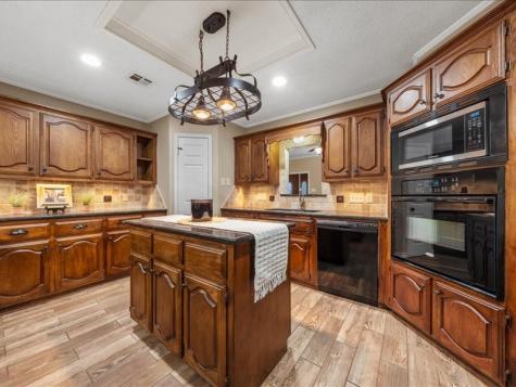 1072 Chapman Road Crawford TX 76638