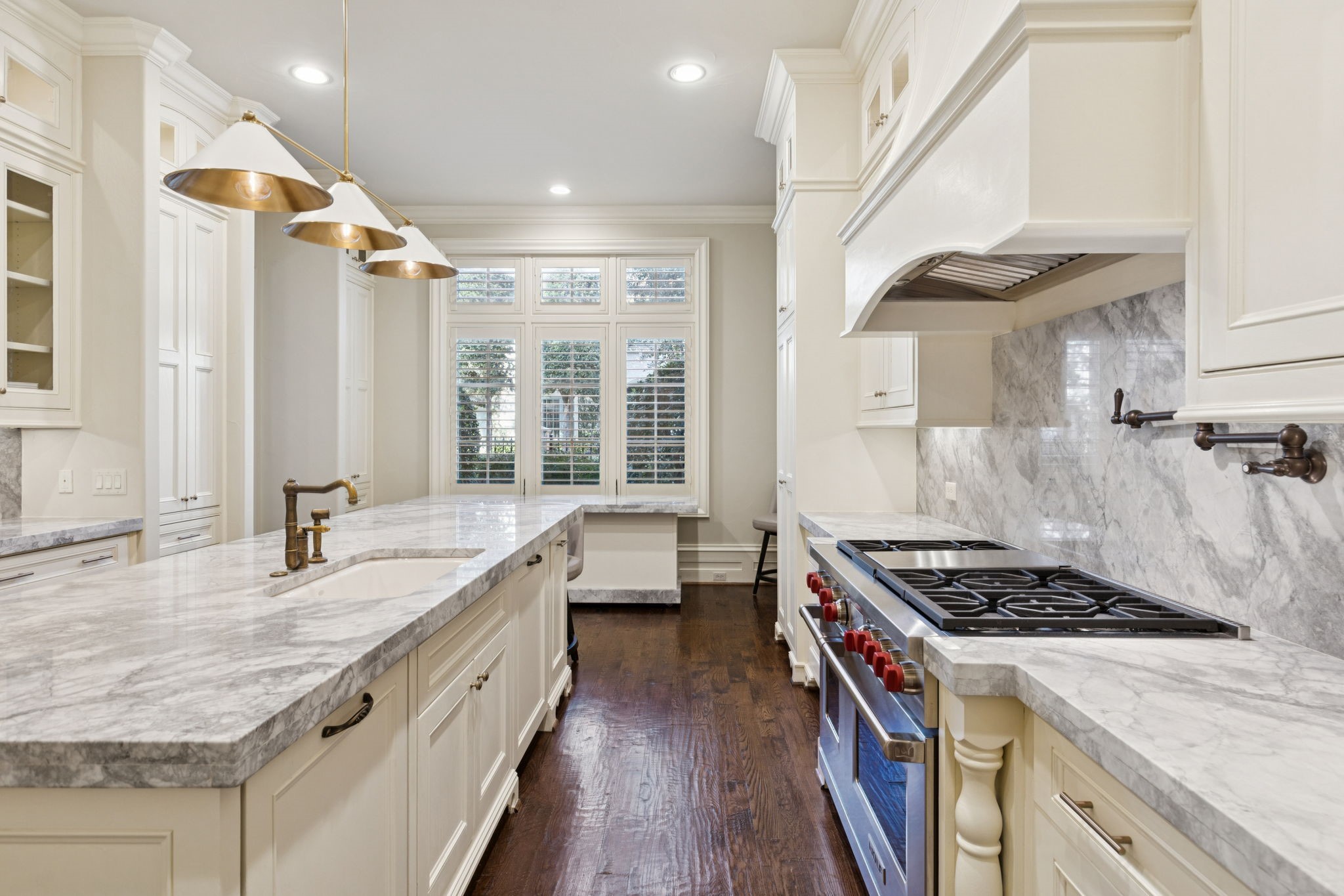 2 Bretton Creek Court Dallas TX 75220