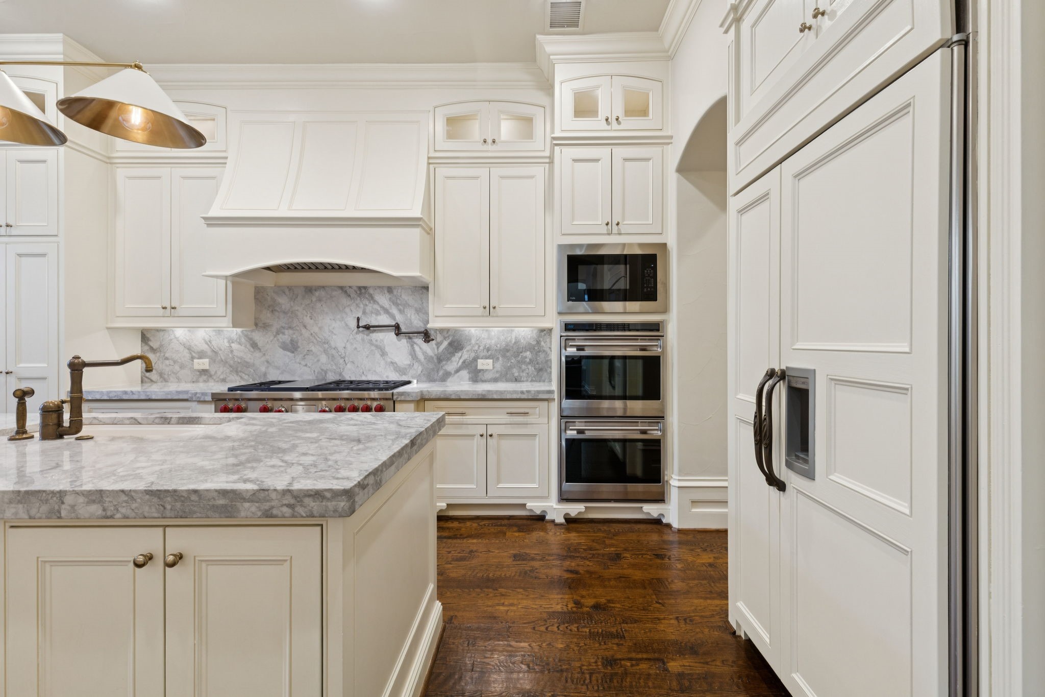 2 Bretton Creek Court Dallas TX 75220