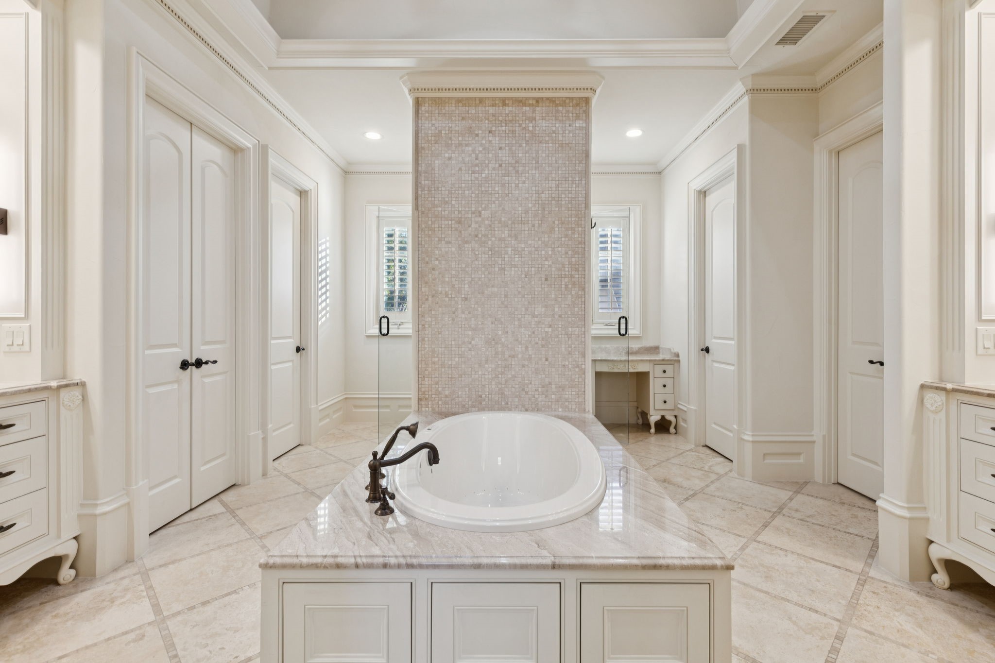 2 Bretton Creek Court Dallas TX 75220