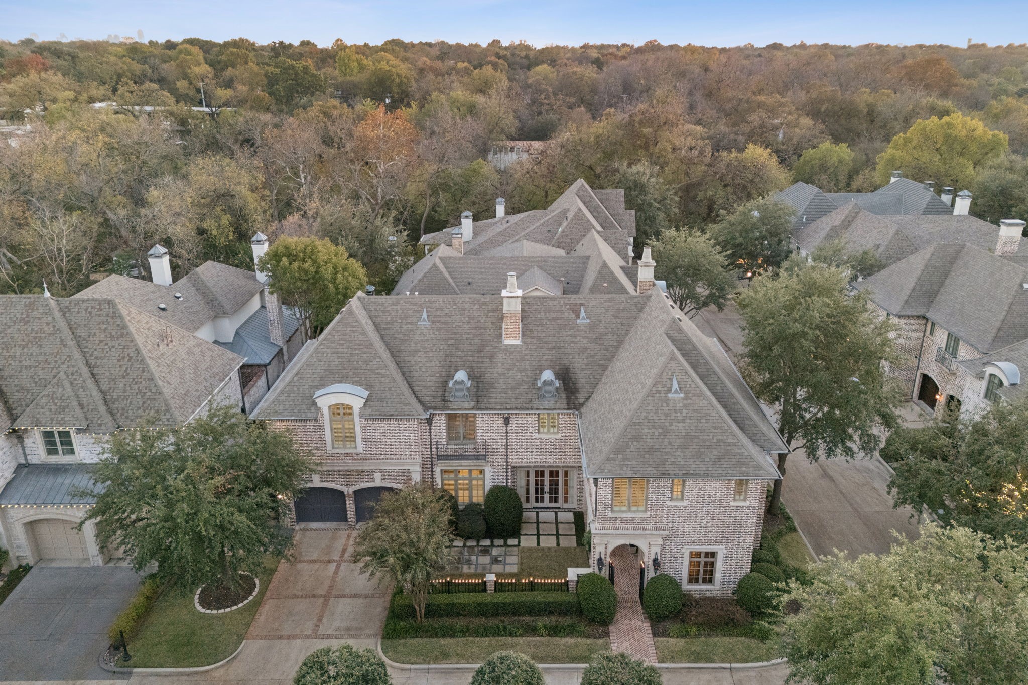 2 Bretton Creek Court Dallas TX 75220