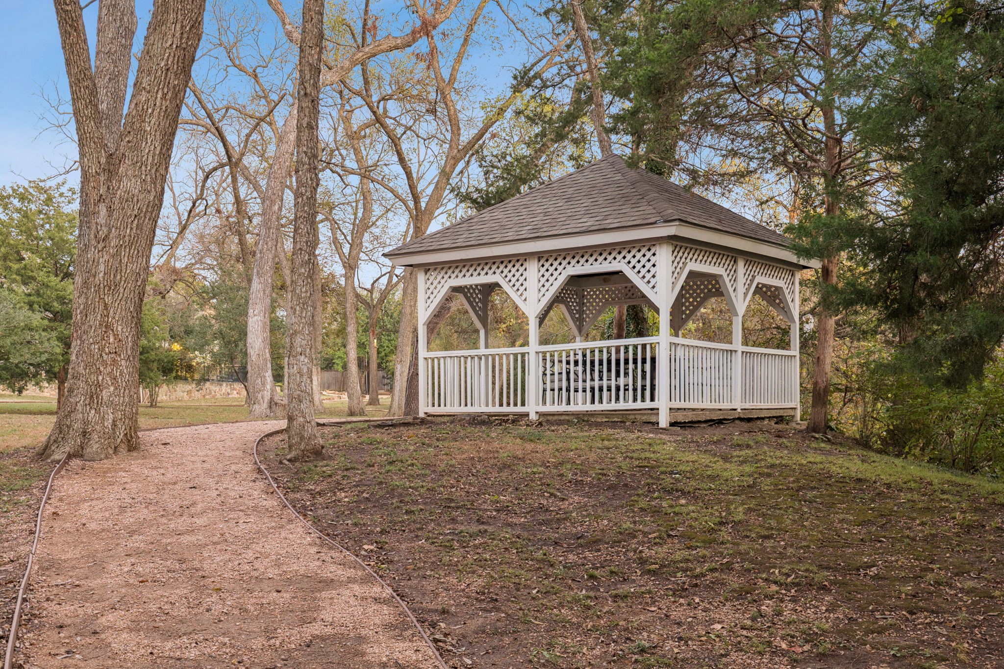 2 Bretton Creek Court Dallas TX 75220