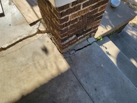 1133 E Pulaski Street Fort Worth TX 76104