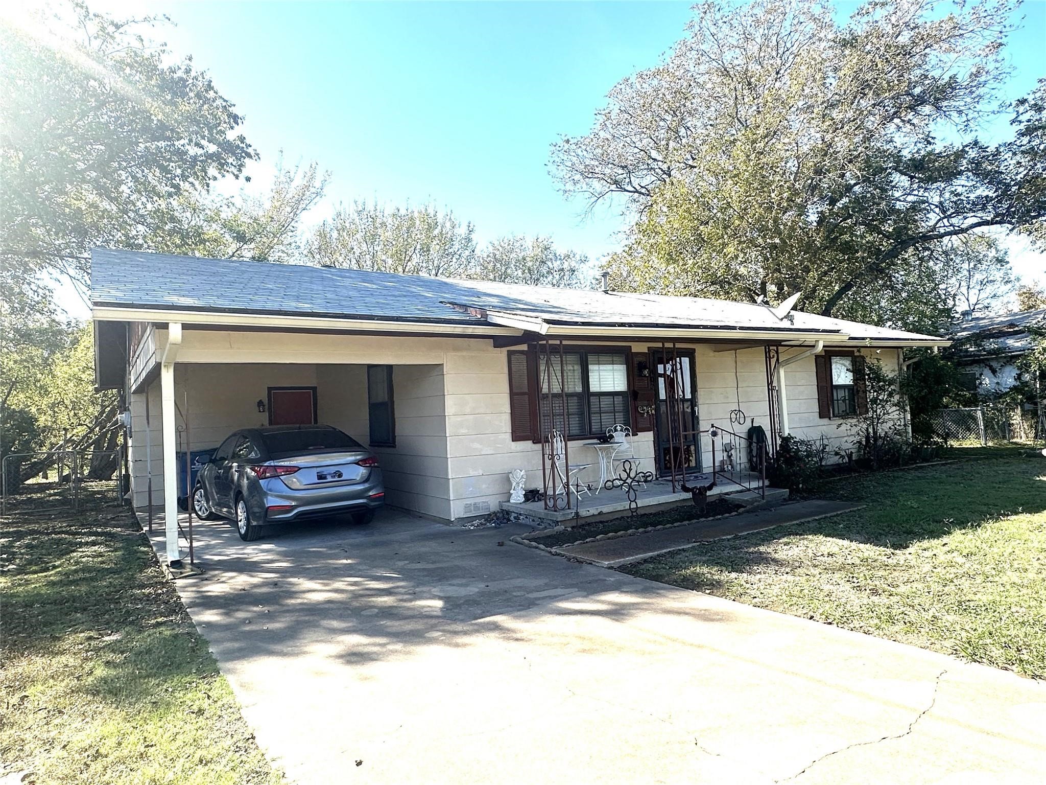 407 N Files Street Itasca TX 76055