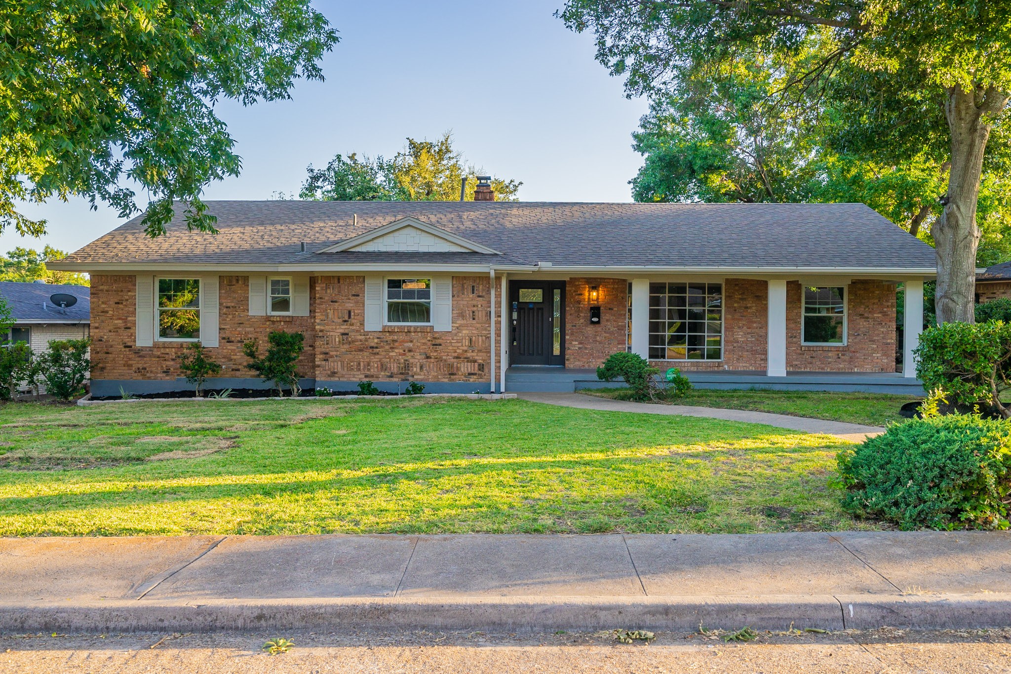 916 Glen Stone Lane Dallas TX 75232