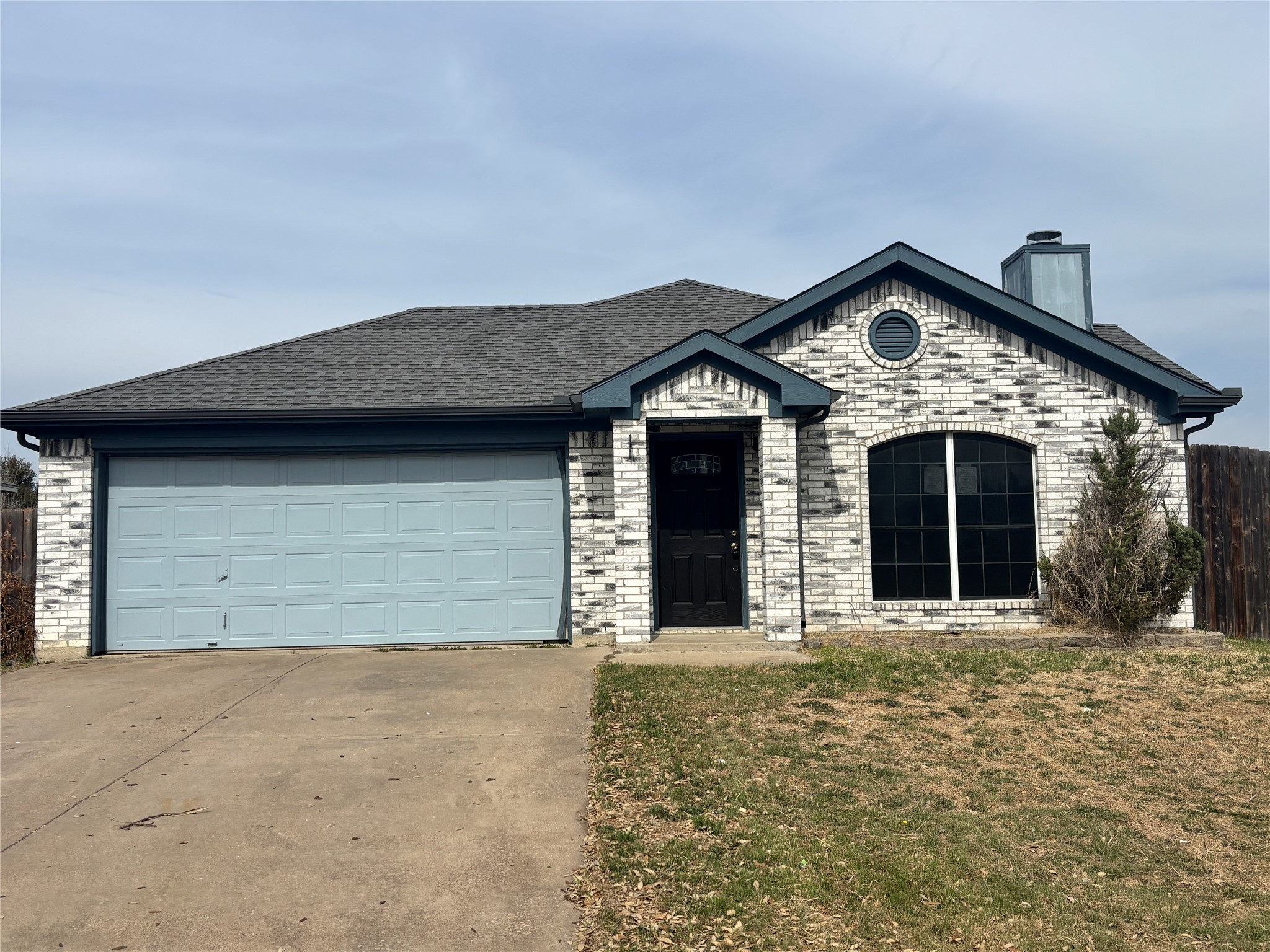 215 Los Angeles Drive Glenn Heights TX 75154