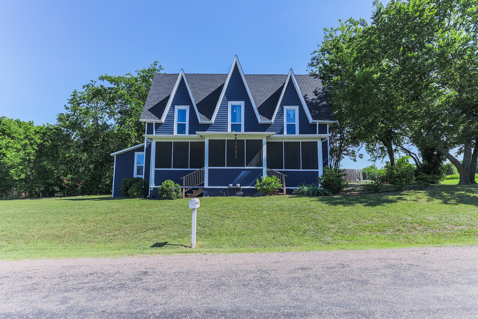 453 E Marshall Street Van Alstyne TX 75495
