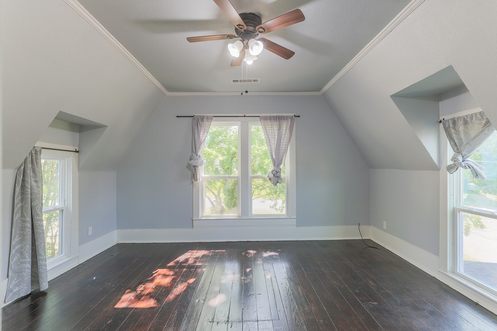 453 E Marshall Street Van Alstyne TX 75495
