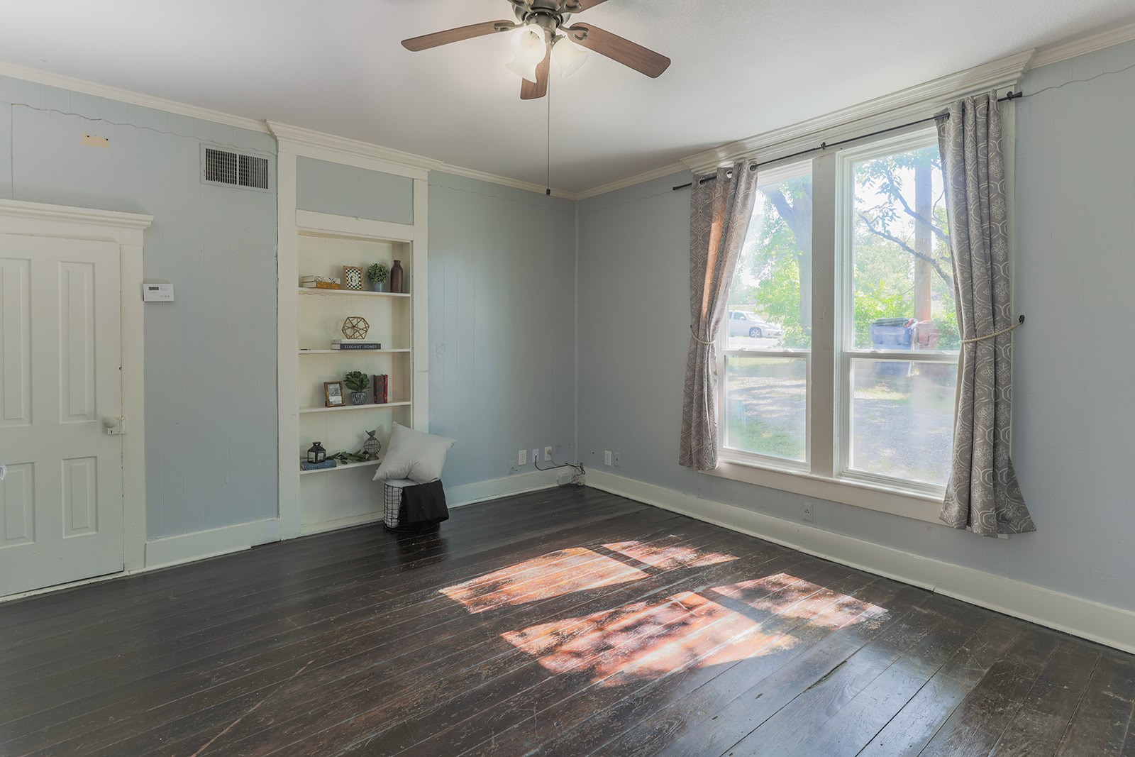 453 E Marshall Street Van Alstyne TX 75495