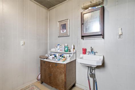 321 Hcr 2122 E Whitney TX 76692