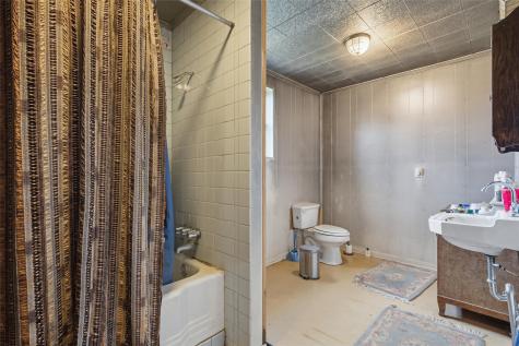 321 Hcr 2122 E Whitney TX 76692
