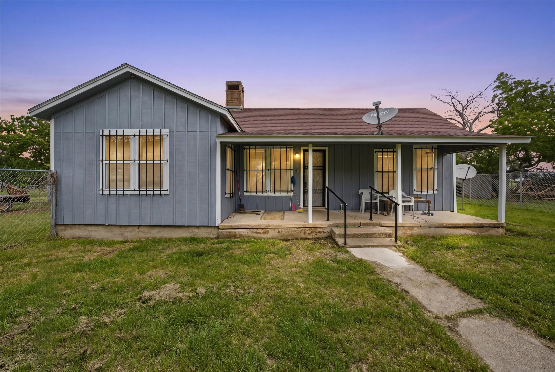 321 Hcr 2122 E Whitney TX 76692