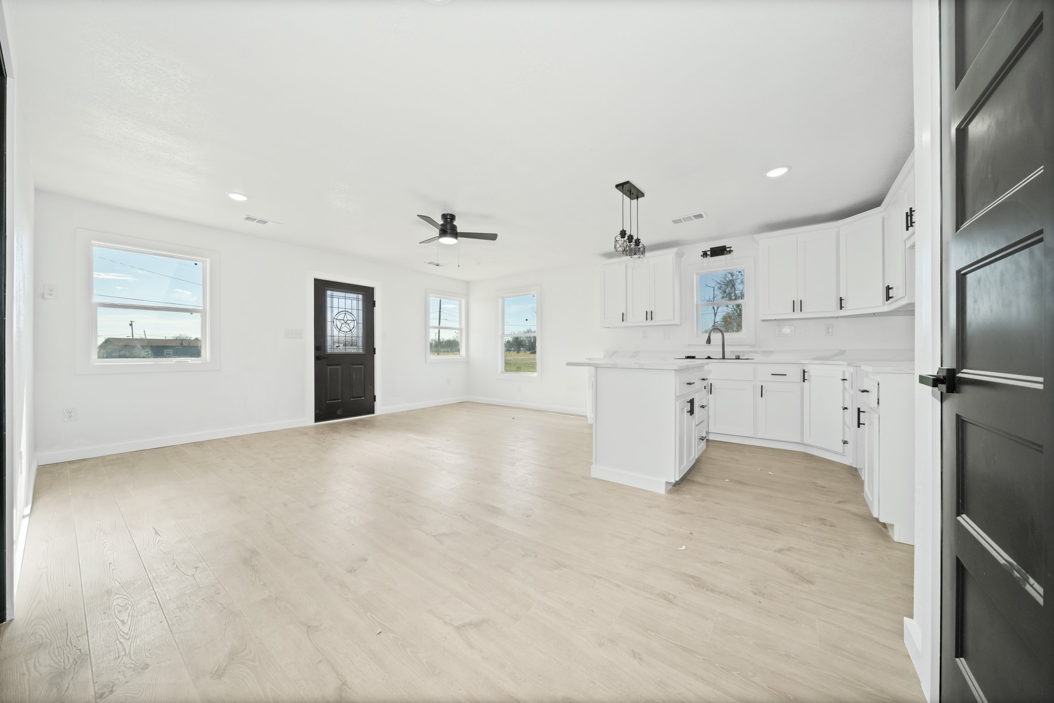 203 E South Street Itasca TX 76055