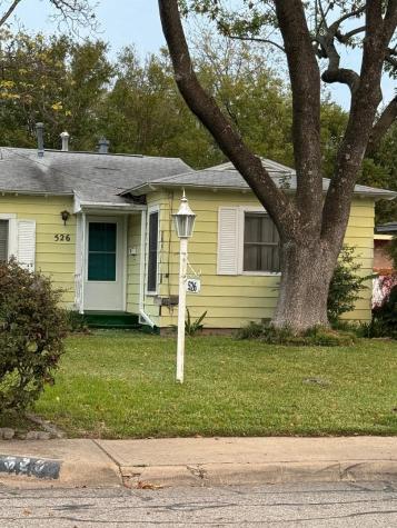 526 Roberts Avenue Irving TX 75060