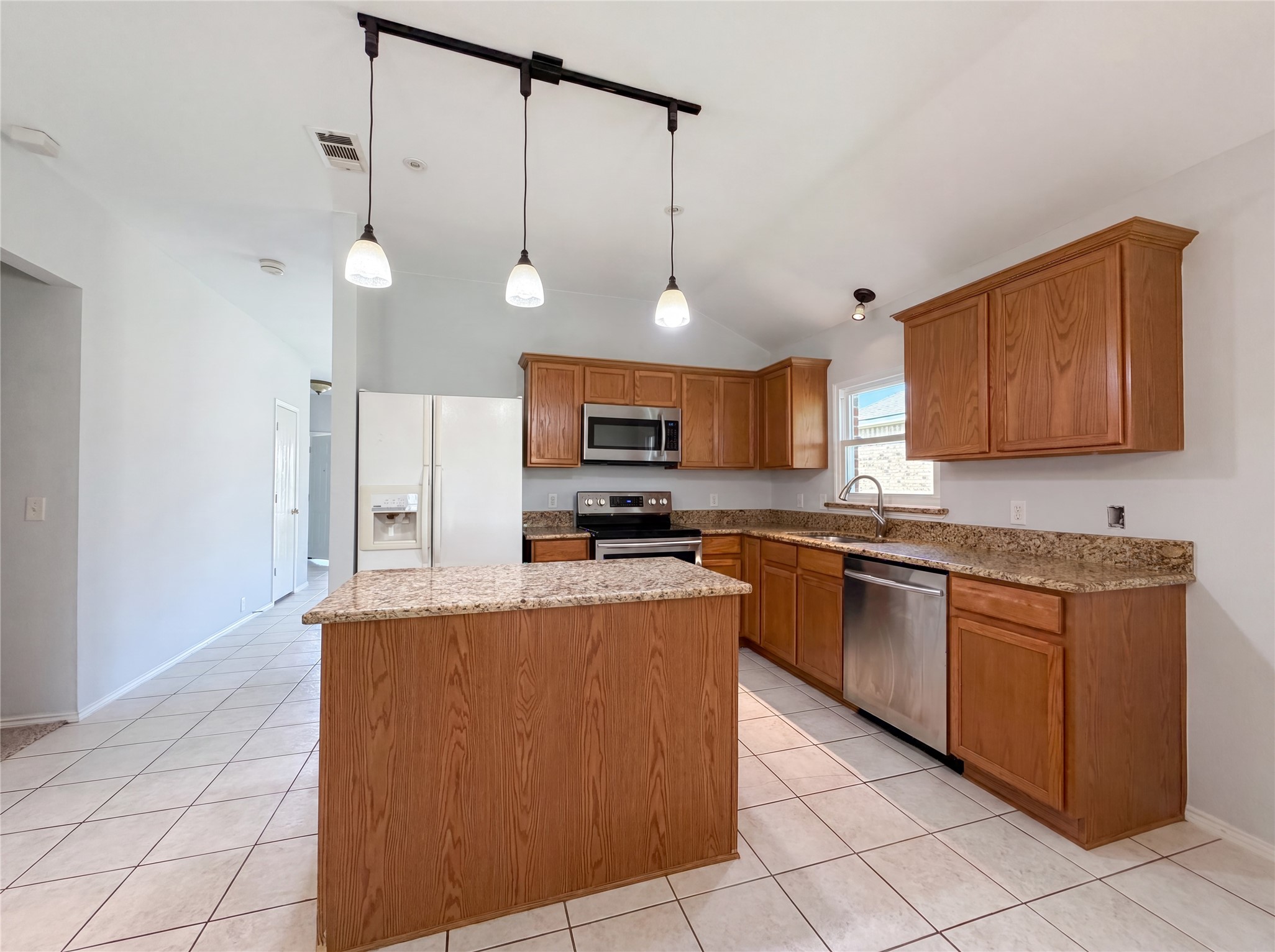 7103 Baybridge Drive Arlington TX 76002