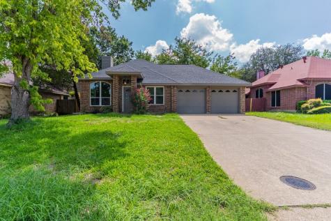 819 Shady Brook Lane Cedar Hill TX 75104